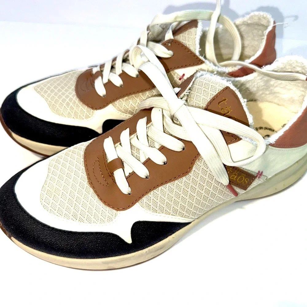 Taos Footwear Direction Sneaker in the "Beige/Rosette Multi" colorway - Picture 2 of 6